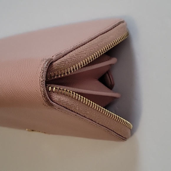 💥Host Pick💥 Prada Saffiano Long Wallet - Picture 2 of 9